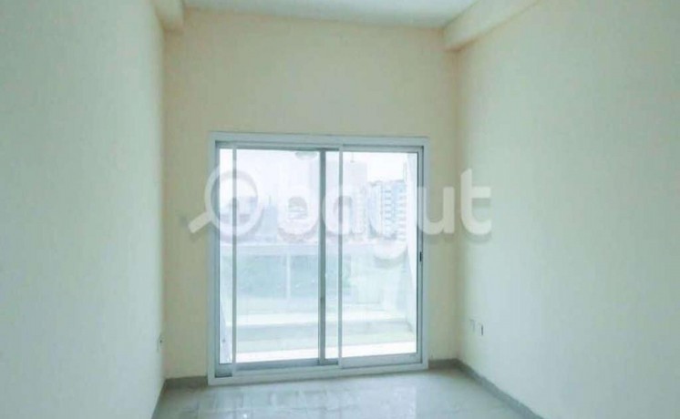 for-rent-in-ajman-al-jurf-apartment-big-4