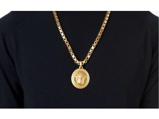 
                        VERSACE Medusa pendant necklace                                            