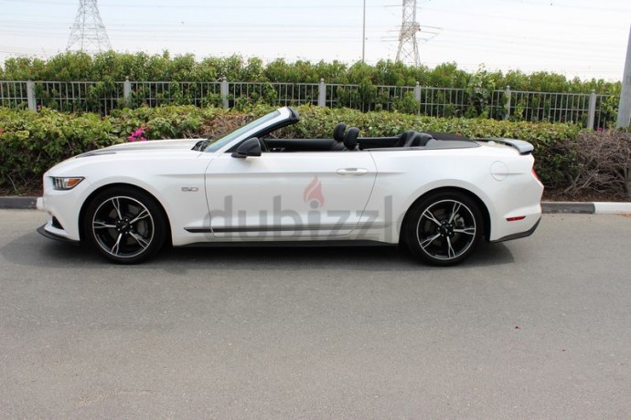 2017-mustang-gt-california-special-gcc-al-tayer-warranty-service-contract-to-2023-or-100k-km-big-7
