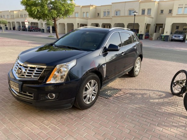 lady-driven-srx-very-low-mileage-big-2