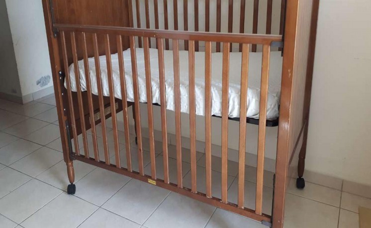 baby-crib-junior-brand-big-0