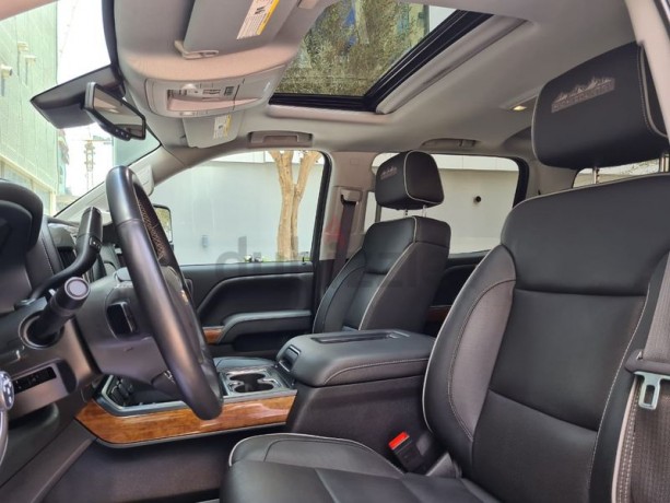 silverado-high-country-4wd-black-edition-fully-loaded-under-warranty-big-9