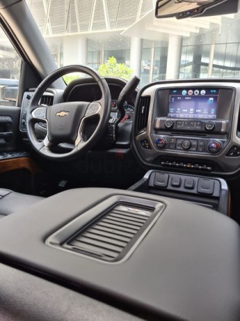 silverado-high-country-4wd-black-edition-fully-loaded-under-warranty-big-2