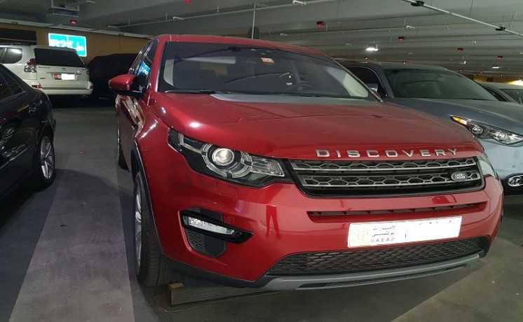 land-rover-discovery-sport-se-2016-gcc-spec-full-service-history-under-premier-motors-warranty-big-8