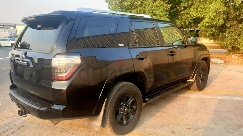 2016-toyota-4runner-black-color-7-seater-with-black-interior-big-13