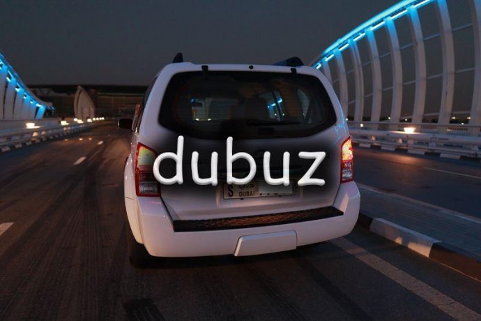 gcc-2012-nissan-pathfinder-low-mileage-big-9