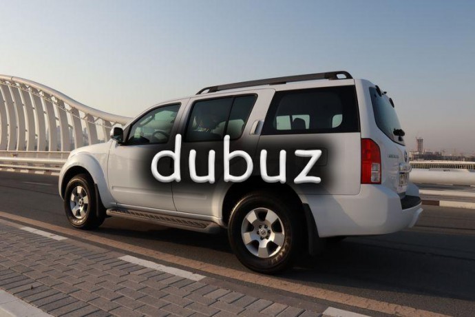 gcc-2012-nissan-pathfinder-low-mileage-big-1
