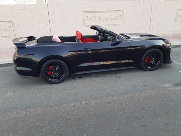 2016-mustang-convertible-eco-boost-premium-big-9