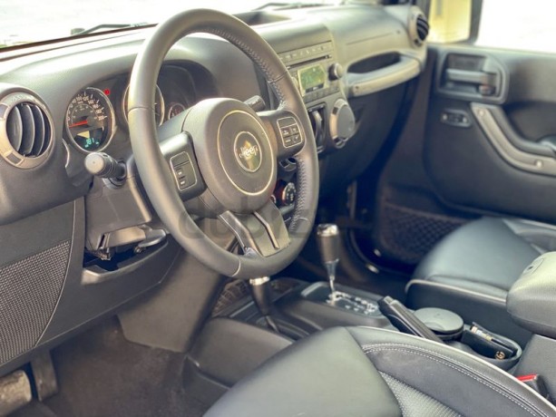 jeep-black-mountain-under-warranty-full-serveris-history-big-3