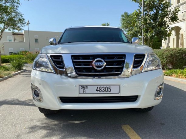 2015-nissan-patrol-gcc-platinum-fsh-big-5