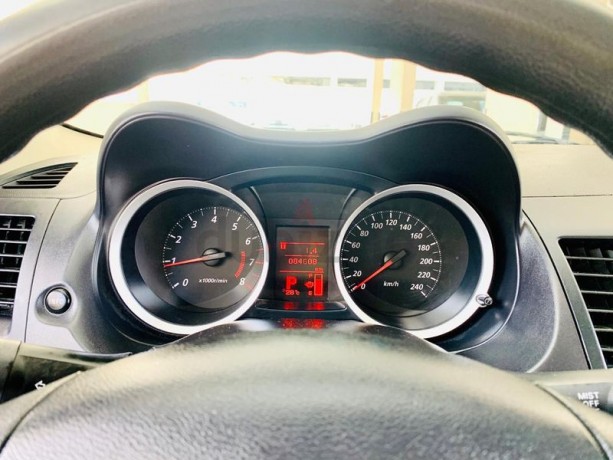 mitsubishi-lancer-ex-16-model-2014-gcc-specs-less-km-big-13