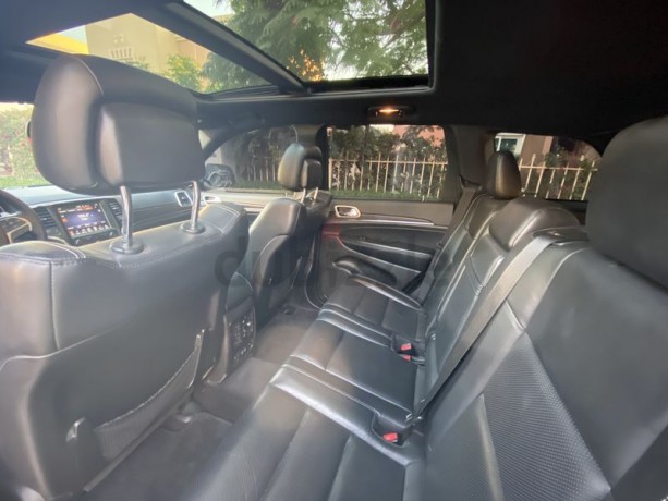jeep-grand-cherokee-limited-plus-2015-v8-under-warranty-free-service-contract-big-7