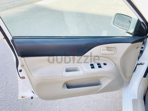 brand-new-condition-mitsubishi-lancer-glx-2011-white-gcc-specs-very-less-km-in-excellent-condition-big-14