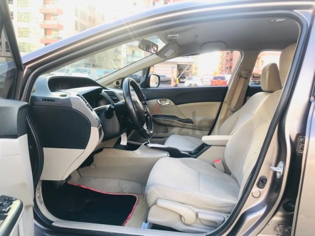 honda-civic-2012-gcc-specs-full-option-with-cruise-control-alloy-wheel-bluetooth-big-10