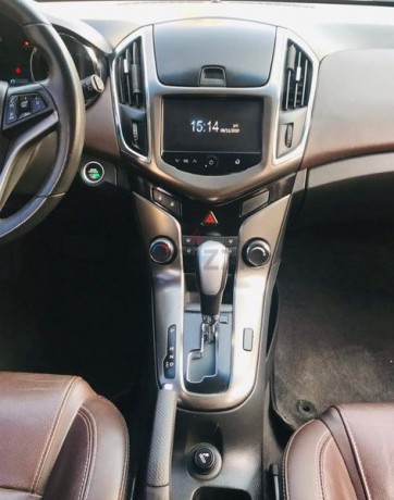 chevrolet-cruze-lt-hatchback-model-2013-gcc-specs-full-option-sunroof-cruise-control-leather-seats-big-14
