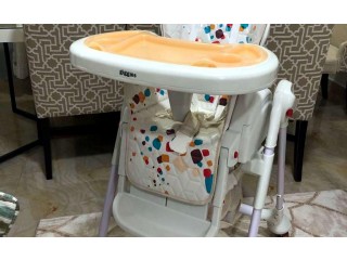 
                        كرسي طعام مخصص للاطفال                                            