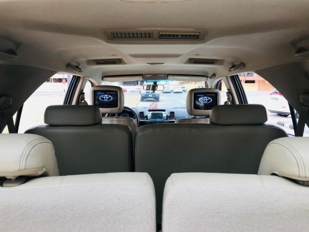 toyota-fortuner-trd-40-v6-model-2015-gcc-specs-bluetooth-cruise-control-7-seats-big-17