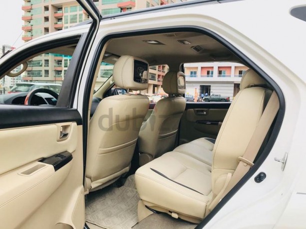 toyota-fortuner-trd-40-v6-model-2015-gcc-specs-bluetooth-cruise-control-7-seats-big-15