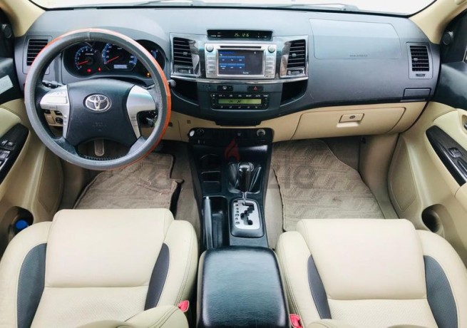 toyota-fortuner-trd-40-v6-model-2015-gcc-specs-bluetooth-cruise-control-7-seats-big-10