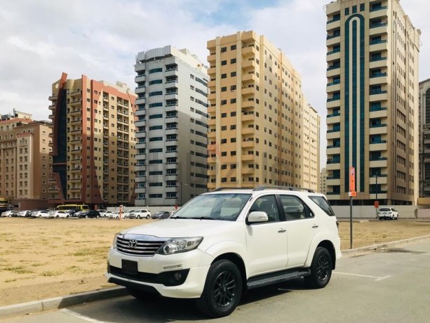 toyota-fortuner-trd-40-v6-model-2015-gcc-specs-bluetooth-cruise-control-7-seats-big-1