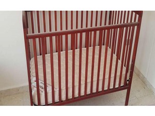 
                        سرير أطفال ماركة جونيورز baby bed Juniors brand                                            