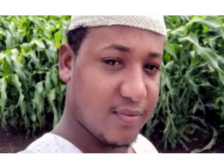 
                        سوداني عملت بالزراعه والتجاره وتصنيع الدواجن وغيرها مستعد لاي عمل بإذن الله                                            