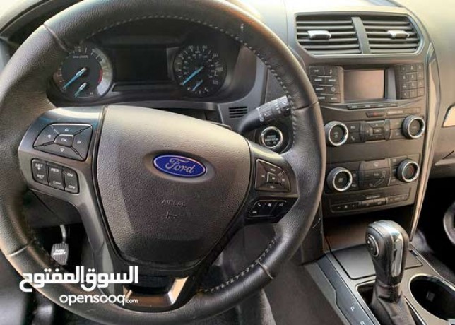 ford-explorer-used-in-ajman-big-2