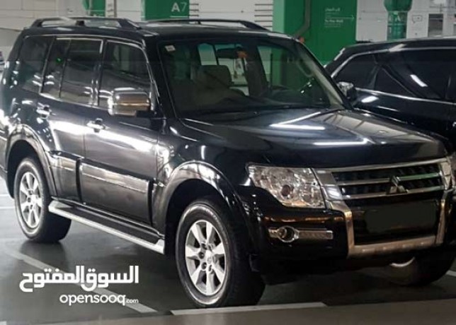 mitsubishi-pajero-2017-for-sale-in-dubai-big-2