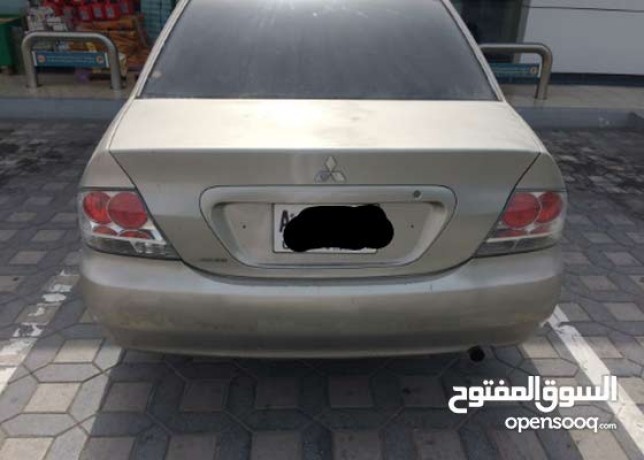 for-sale-mitsubishi-lancer-car-in-dubai-big-3