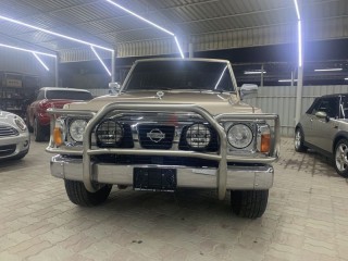 
                            
                            نيسان باترول
                            
                        
