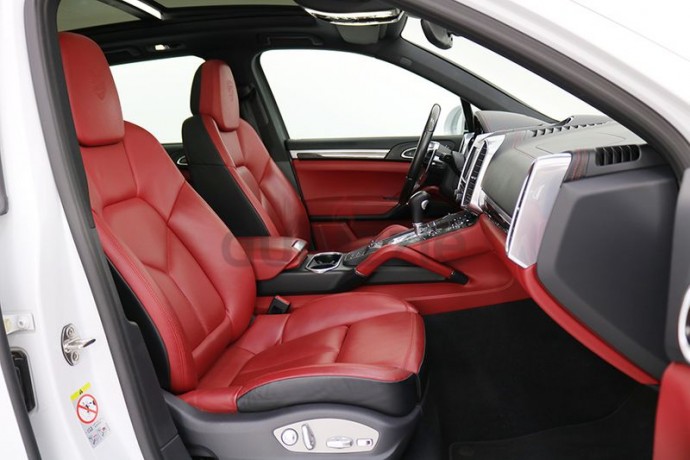 porsche-cayenne-s-2015-gcc-warrantyfshcarbon-interiorfully-loaded-big-12