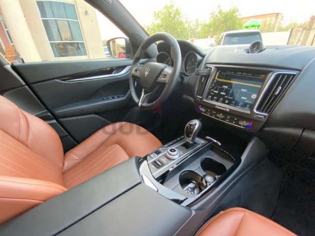 maserati-levante-q4-2018-aed-3800-per-month-with-0-downpayment-warranty-till-2021-big-2