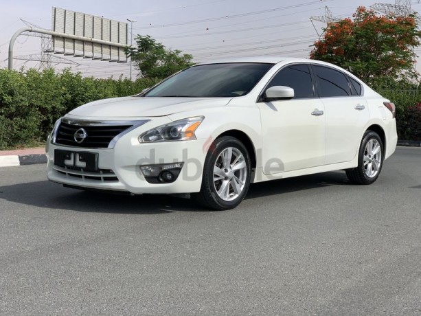 nissan-altima-sv-25l-gcc-big-7