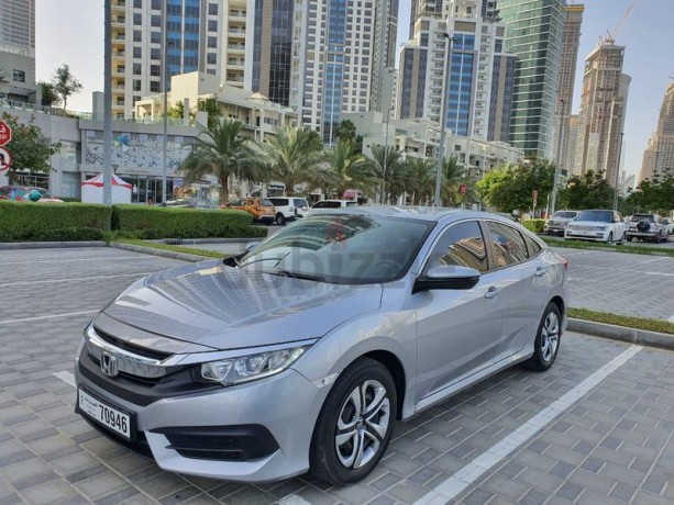 honda-civic-2017-gcc-like-brand-new-big-9
