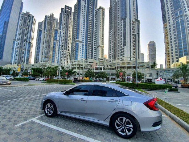 honda-civic-2017-gcc-like-brand-new-big-7