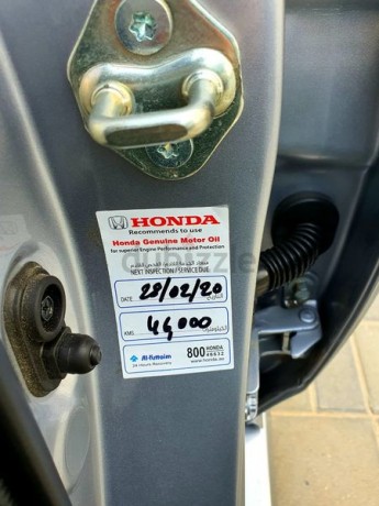 honda-civic-2017-gcc-like-brand-new-big-6
