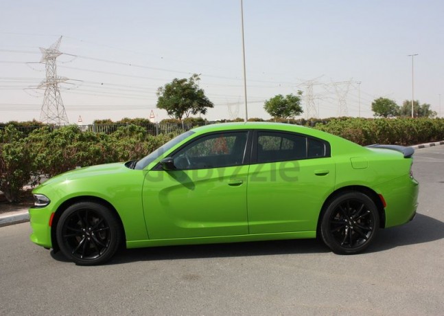 2017-dodge-charger-sxt-v6-gcc-big-6