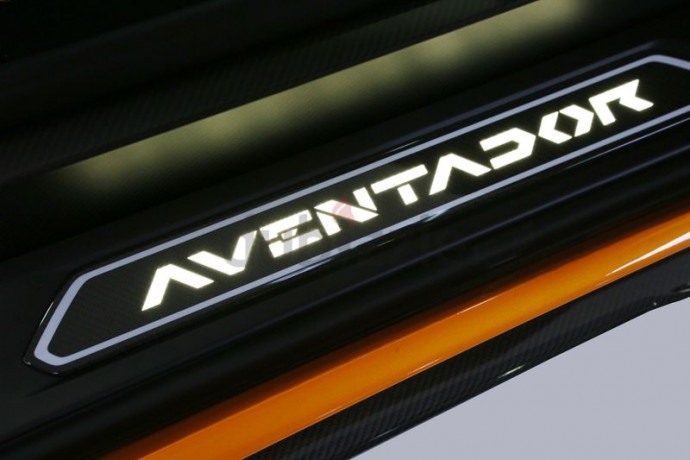2020-brand-new-gcc-arancio-atlas-aventador-svj-warrantyservice-big-7