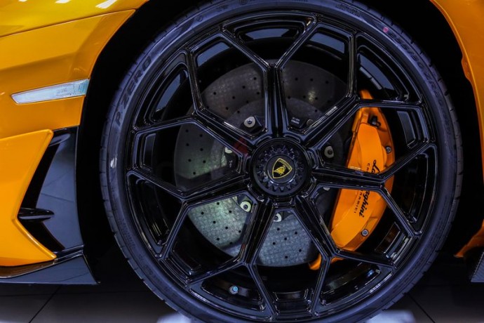 2020-brand-new-gcc-arancio-atlas-aventador-svj-warrantyservice-big-2