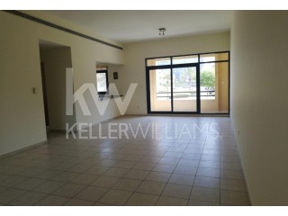 Spacious 2 bedroom apartment in family centered community