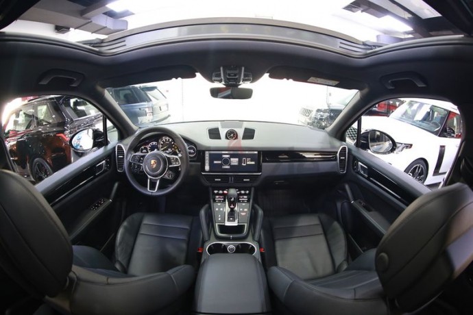 brand-new-2019-porsche-cayenne-e-hybrid-gcc-specs-under-warranty-big-10