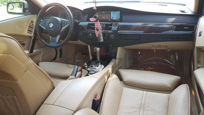 special-editionbmw-550-v8gcc-specscooling-seatshead-up-display500-accident-paint-free-big-1