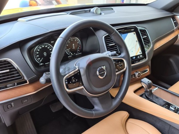 2019-volvo-xc90-t6-inscription-plus-awd-demo-car-big-9