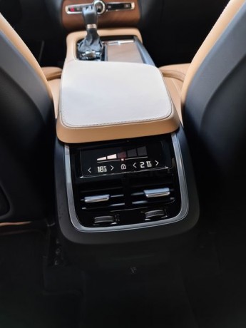2019-volvo-xc90-t6-inscription-plus-awd-demo-car-big-6