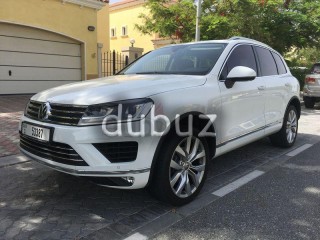
                            
                            Stunning 2016 Volkswagen Touareg V6 Bluemotion, GCC specification.
                            
                        