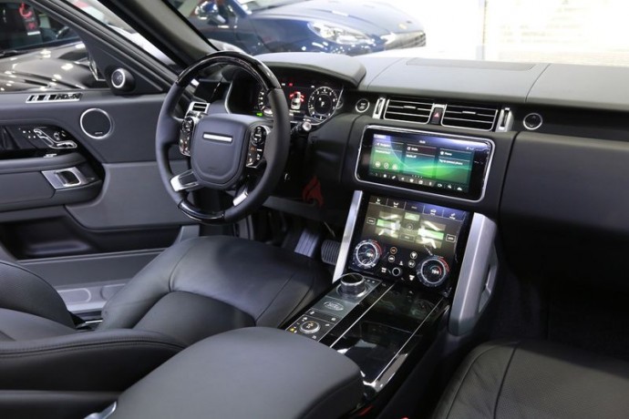 brand-new-2020-range-rover-vogue-p400-svo-kit-gcc-specs-under-warranty-and-service-contract-big-8