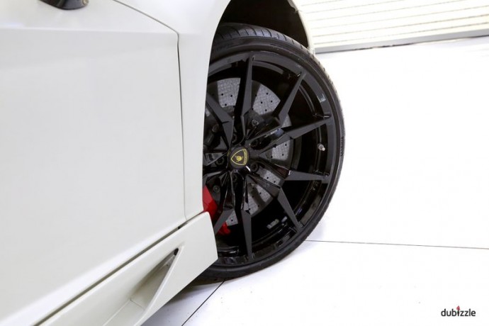 2014-lamborghini-aventador-roadster-lp700-4-with-full-service-history-gcc-specs-perfect-deal-big-2
