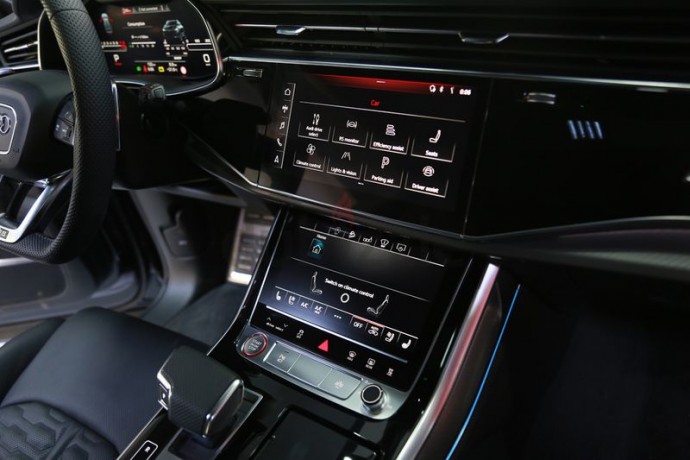 2020-brand-new-fully-loaded-audi-rs-q8-under-warranty-at-competitive-price-big-8