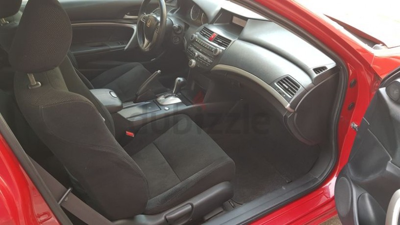 2008-accord-coupe-expat-lady-driven-gulf-gcc-spec-big-1