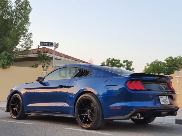 mustang-2018-in-brand-new-condition-big-3